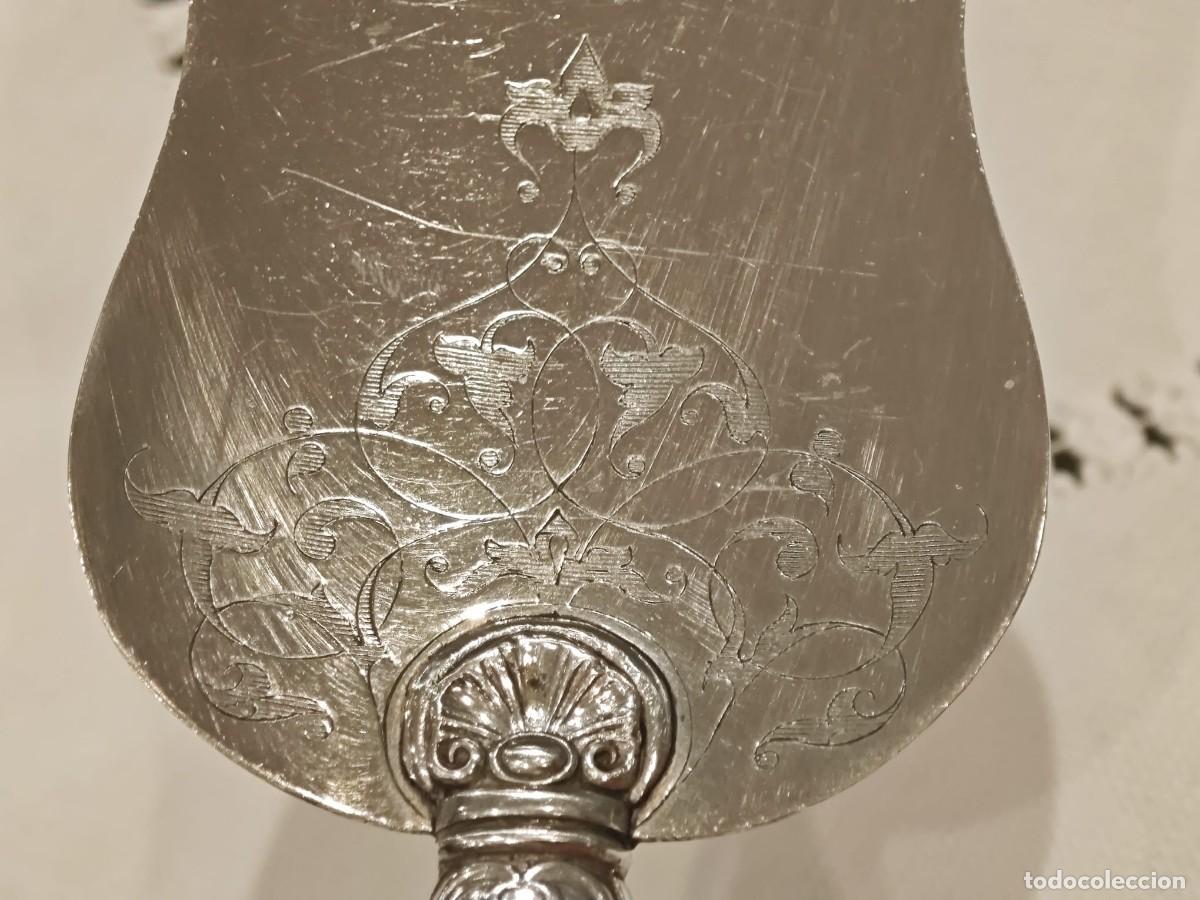 Antig&uuml;edades: Pala gran dimensi&oacute;n ba&ntilde;o plata labrada - Foto 2