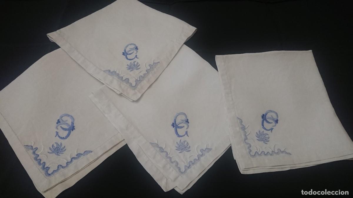 Antig&uuml;edades: Cuatro servilletas de lino, bordadas - Foto 9