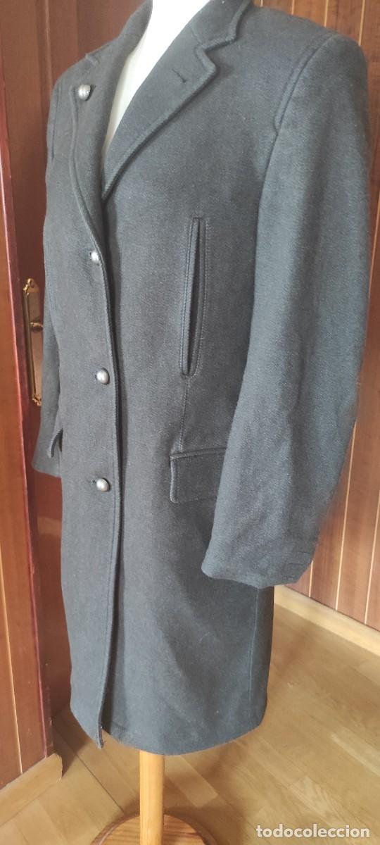 Antig&uuml;edades: BONITO ABRIGO DE LANA MARRON OSCURO. - Foto 3
