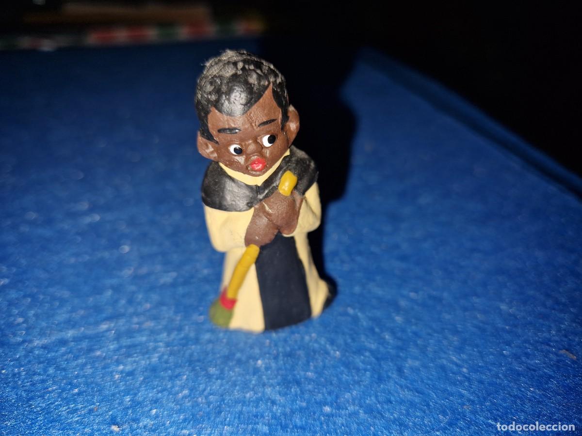 Antig&uuml;edades: FIGURA DE BARRO - CURA NEGRO - Foto 1
