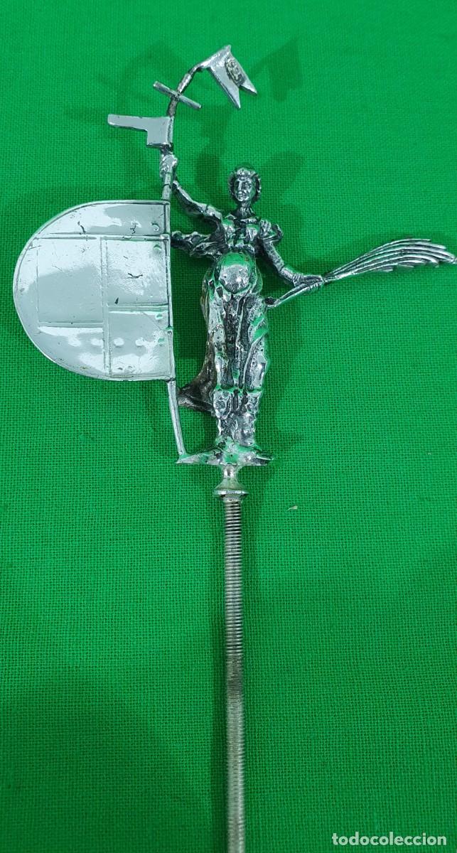 Antig&uuml;edades: Figura Giraldillo de plata - Foto 2