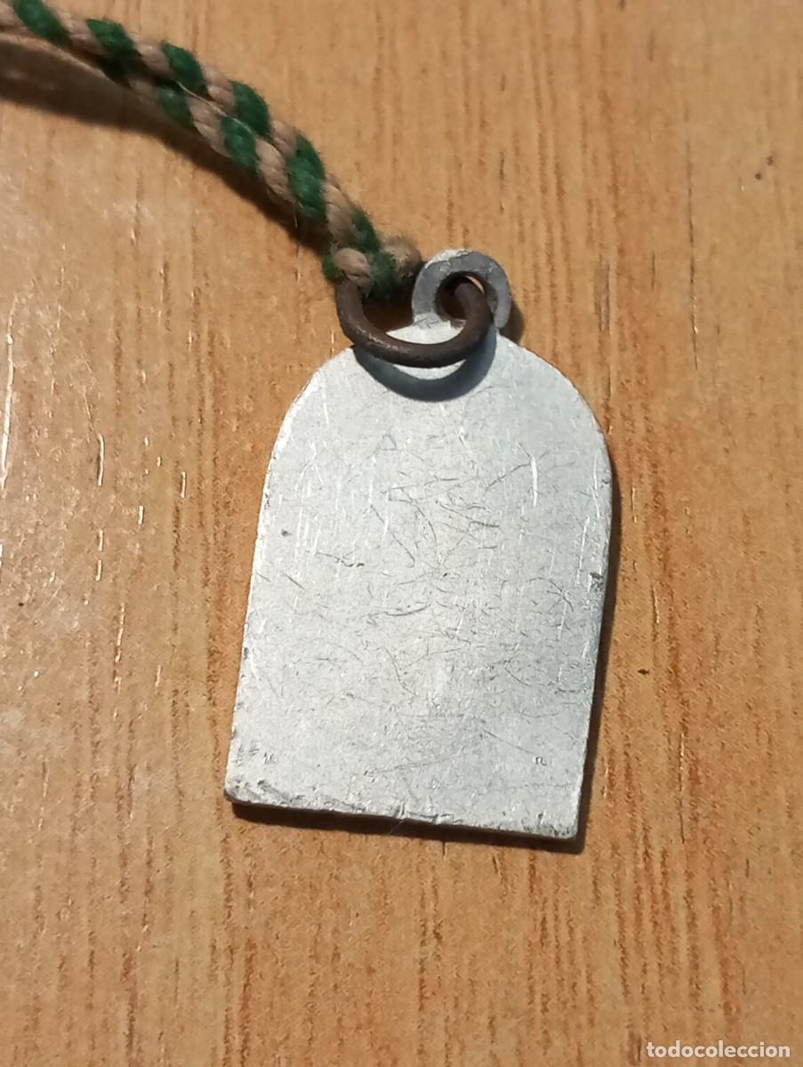 Antig&uuml;edades: Medalla de san Blas En aluminio mide 2 cms - Foto 3
