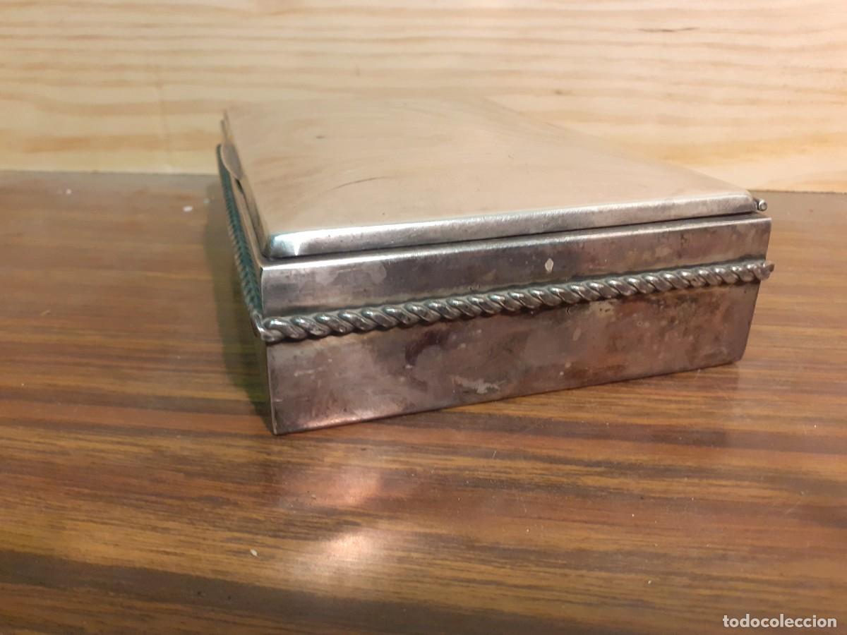 Antig&uuml;edades: Cajita con ba&ntilde;o de plata - Foto 4