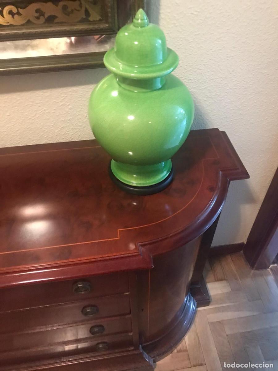 Antig&uuml;edades: Aparador de madera noble de raiz - Foto 3