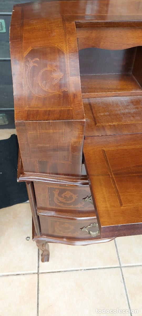 Antig&uuml;edades: Mueble secreter de nogal con marqueter&iacute;a - Foto 4