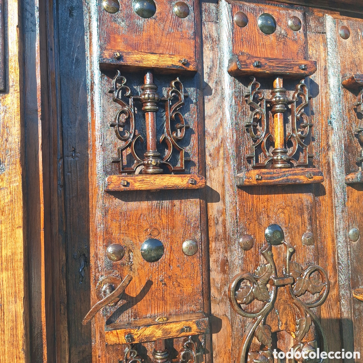 Antig&uuml;edades: Puerta de madera y forja - Foto 5