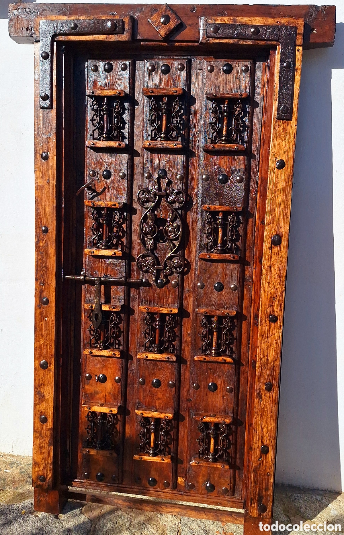 Antig&uuml;edades: Puerta de madera y forja - Foto 6