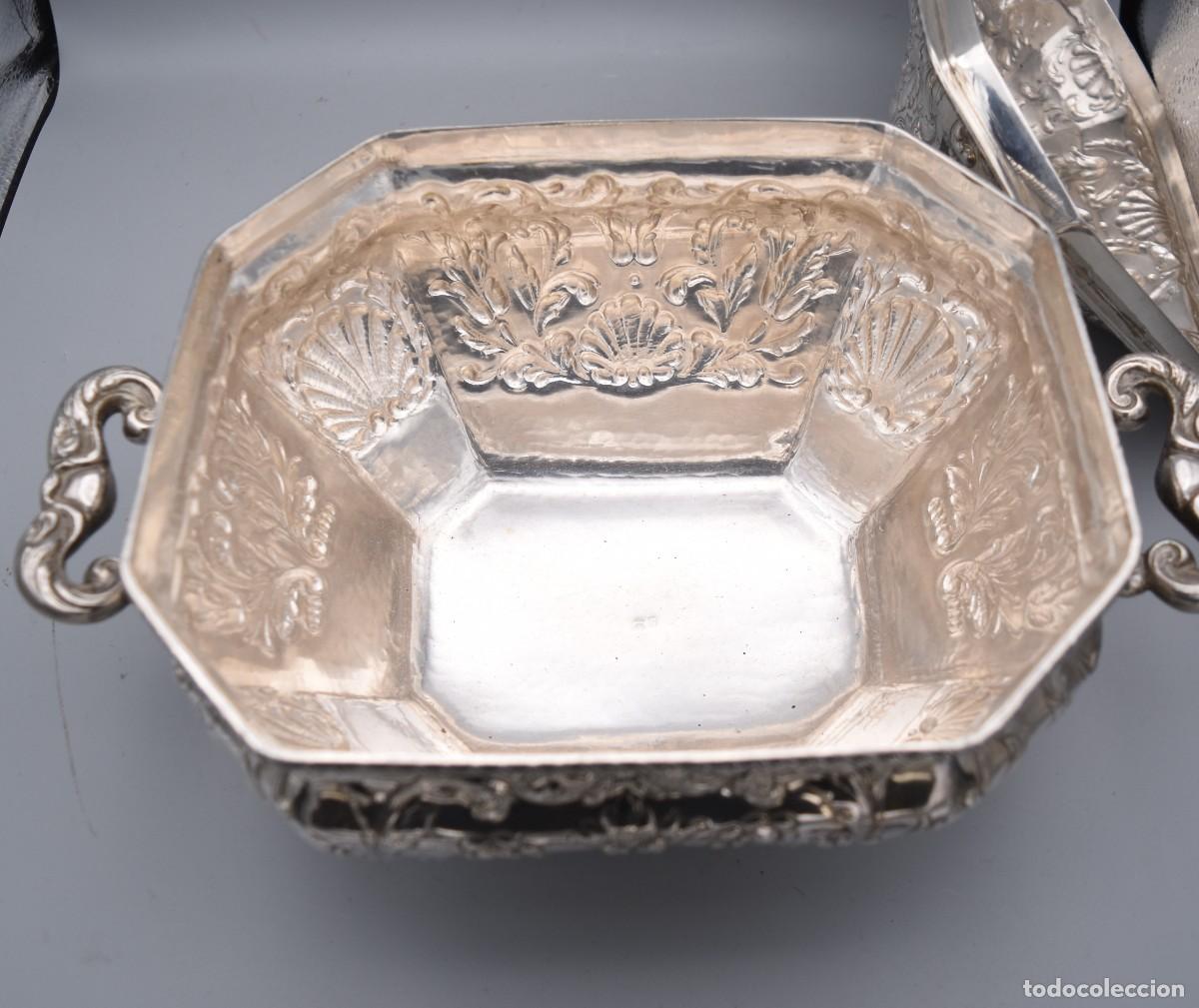 Antig&uuml;edades: Sopera de plata de buen tama&ntilde;o - Foto 13