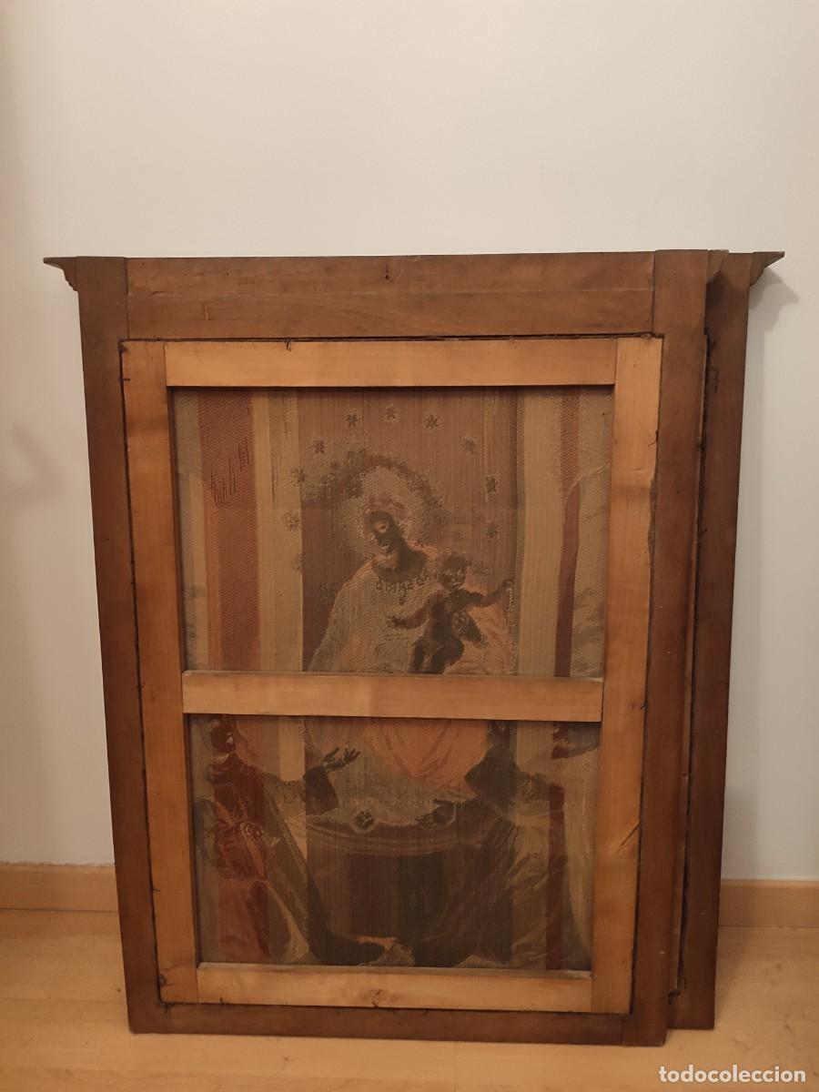 Antig&uuml;edades: Tapices antiguos en marco de madera - Foto 2