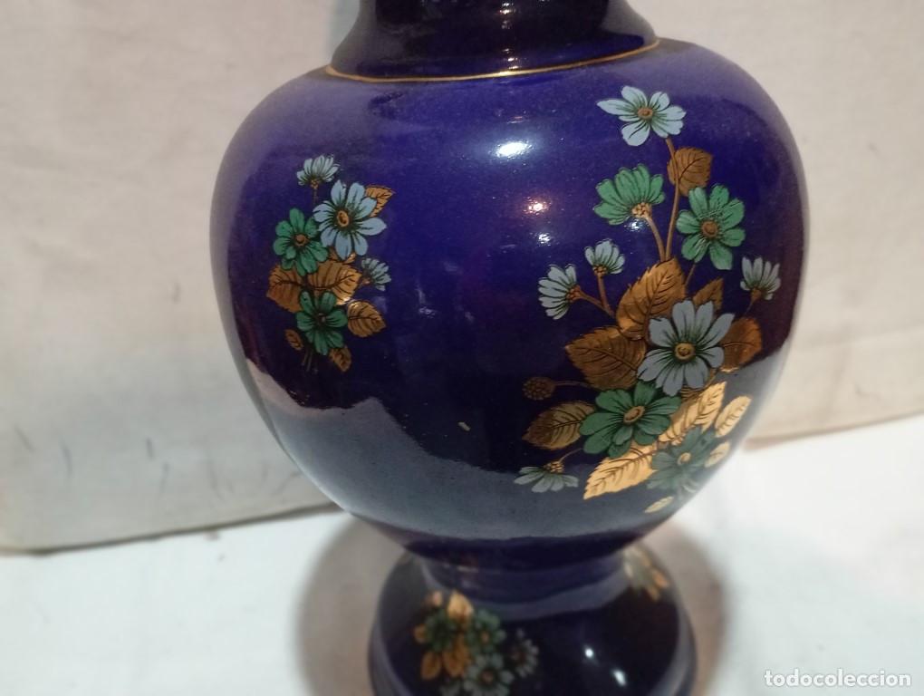 Antig&uuml;edades: jarron de ceramica azul - Foto 3