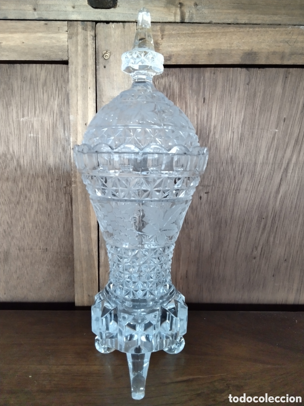 Antig&uuml;edades: Jarr&oacute;n de cristal con tapa - Foto 1