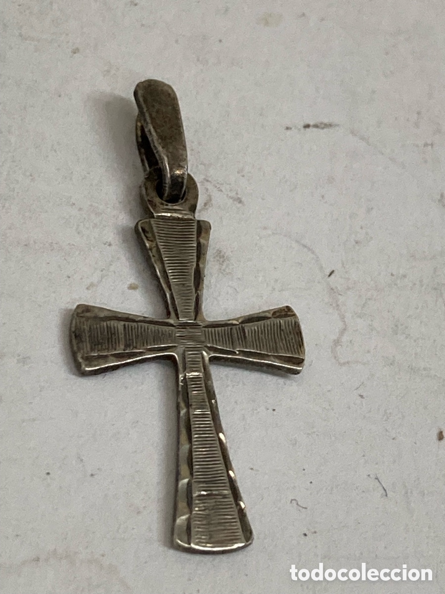 Antig&uuml;edades: Cruz de plata religiosa C337 - Foto 1