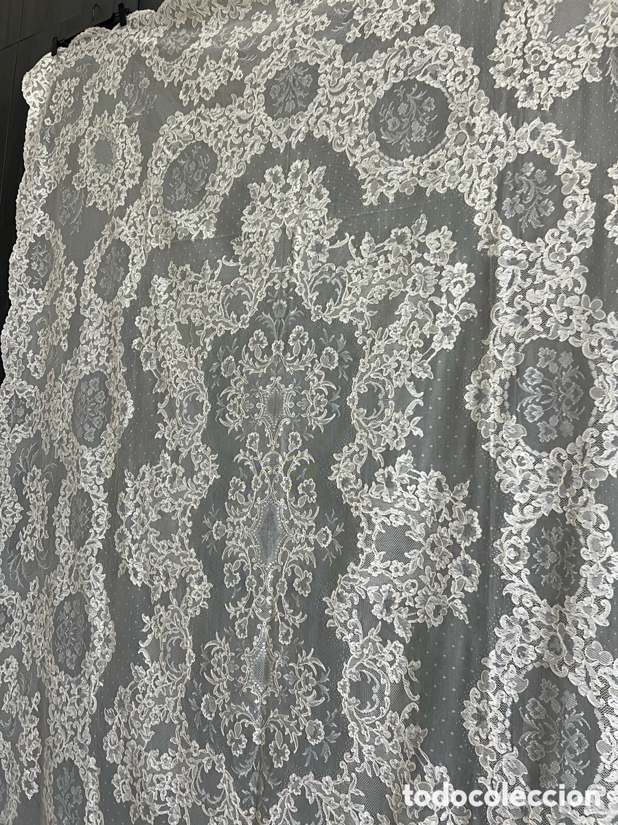 Antig&uuml;edades: Espectacular velo mantilla - Foto 2