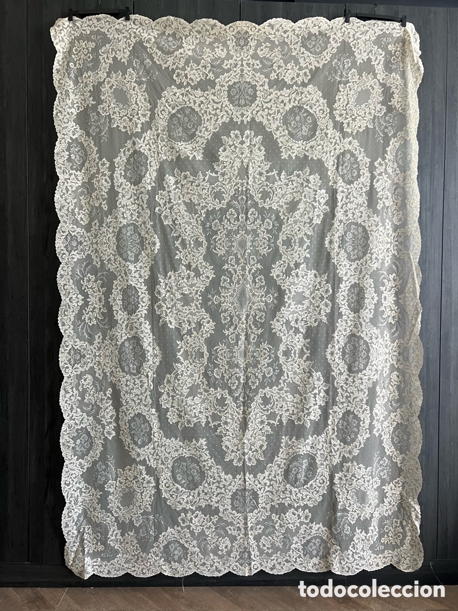 Antig&uuml;edades: Espectacular velo mantilla - Foto 1