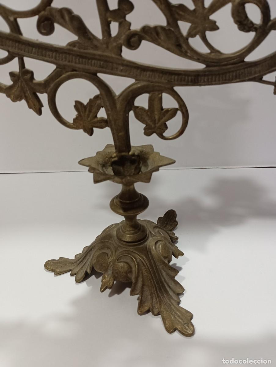 Antig&uuml;edades: CANDELABRO DE BRONCE DE TRES VELAS - Foto 2
