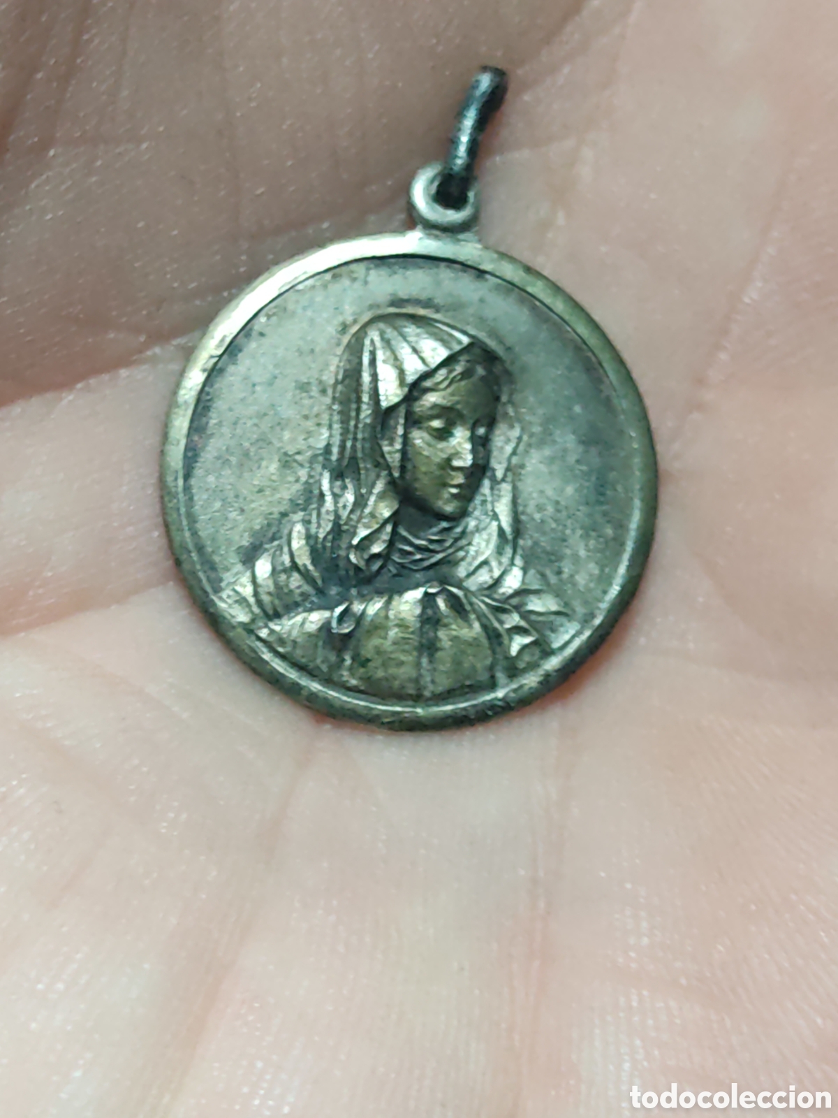 Antig&uuml;edades: Medalla de la virgen Dolorosa. - Foto 1