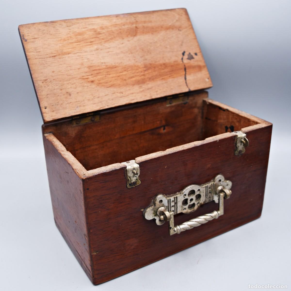 Antig&uuml;edades: Caja de madera de roble - Foto 2