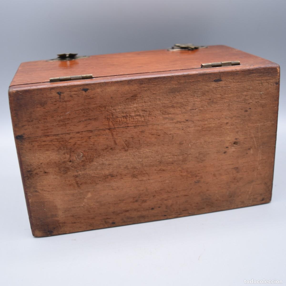 Antig&uuml;edades: Caja de madera de roble - Foto 6