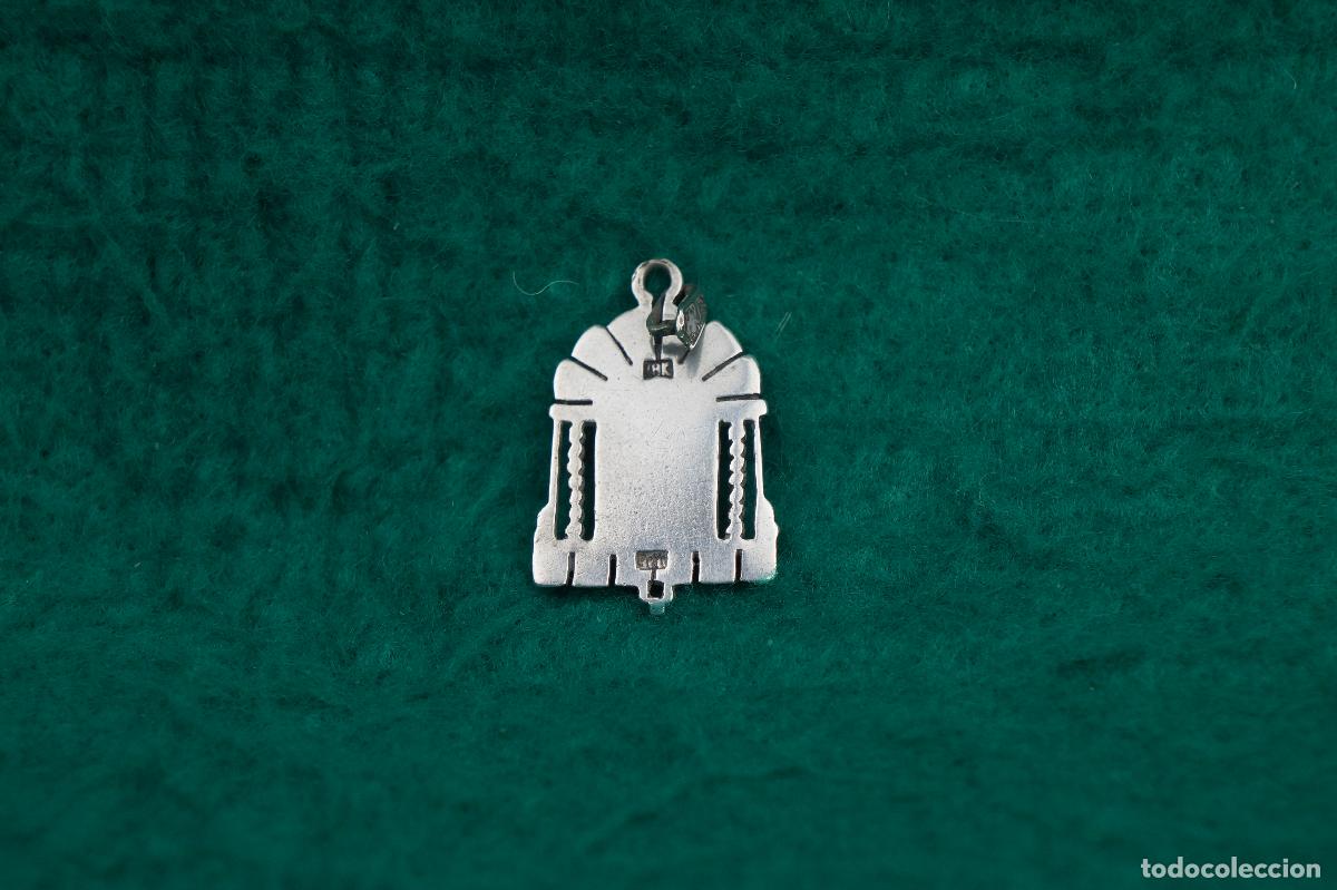 Antig&uuml;edades: Medalla de Plata de Ley de la Virgen. - Foto 3