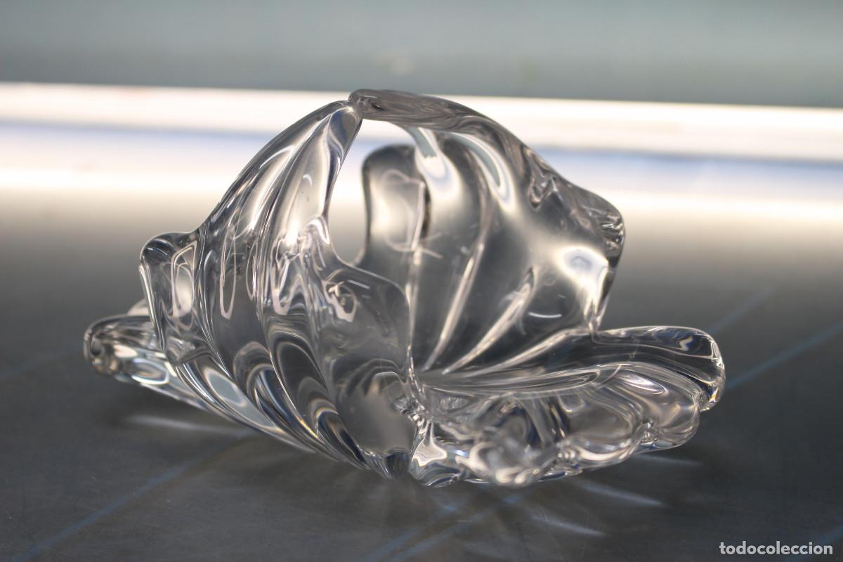 Antig&uuml;edades: Peque&ntilde;a cesta de cristal. - Foto 1