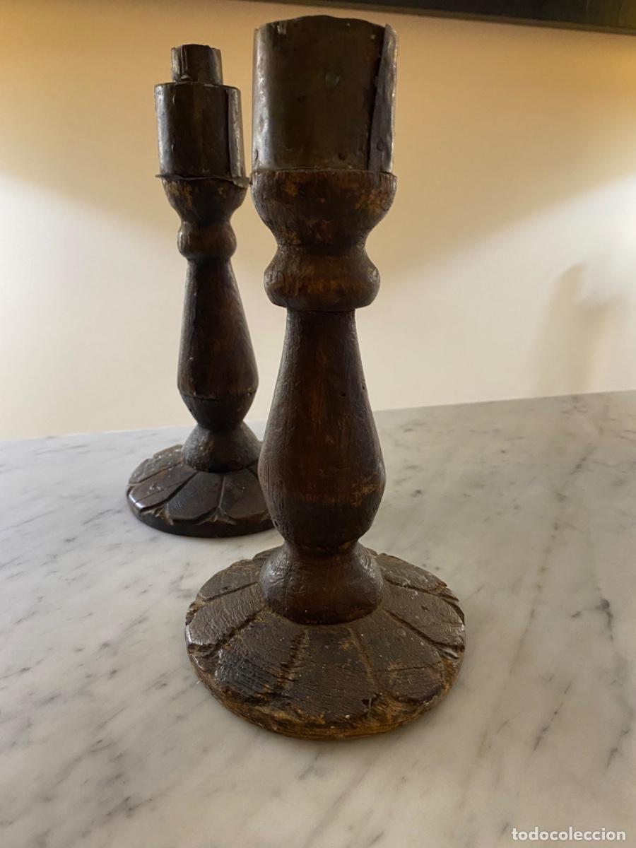 Antig&uuml;edades: Par de Candelabros antiguos - Foto 4