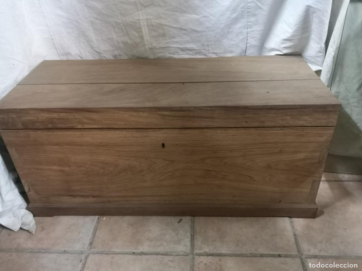 Antig&uuml;edades: Antiguo arc&oacute;n de madera - Foto 2