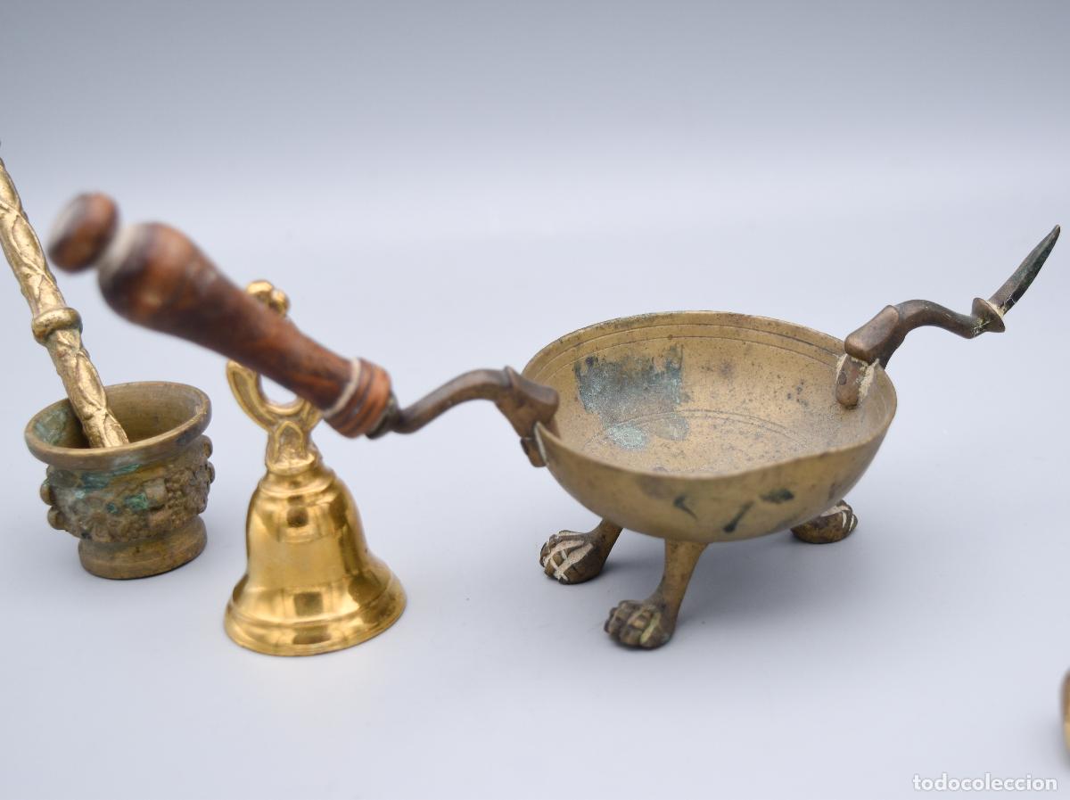 Antig&uuml;edades: Conjunto decorativo de bronce y lat&oacute;n - Foto 3
