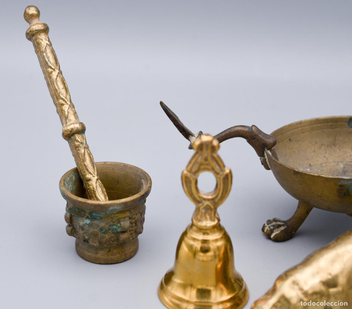 Antig&uuml;edades: Conjunto decorativo de bronce y lat&oacute;n - Foto 5