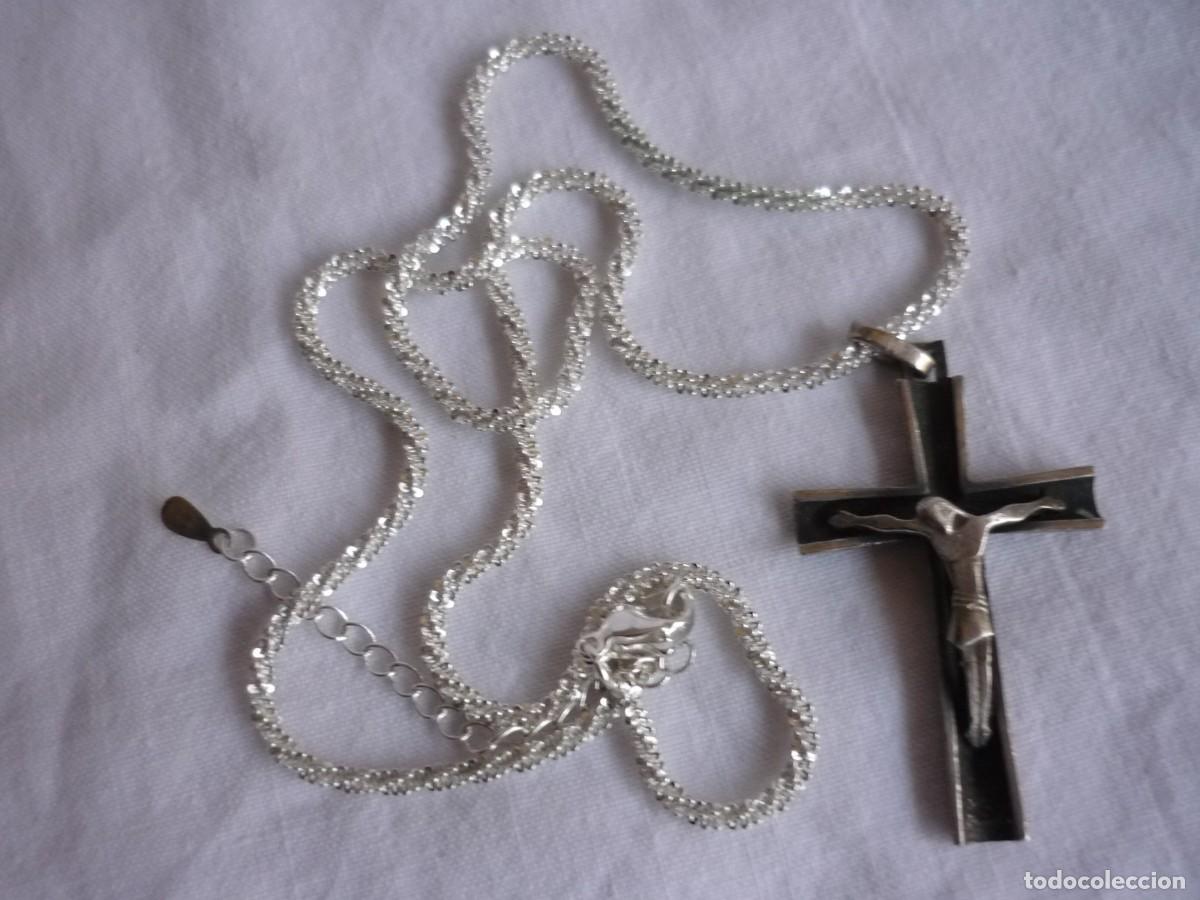 Antig&uuml;edades: Crucifijo de plata de ley + cord&oacute;n de plata - Foto 2