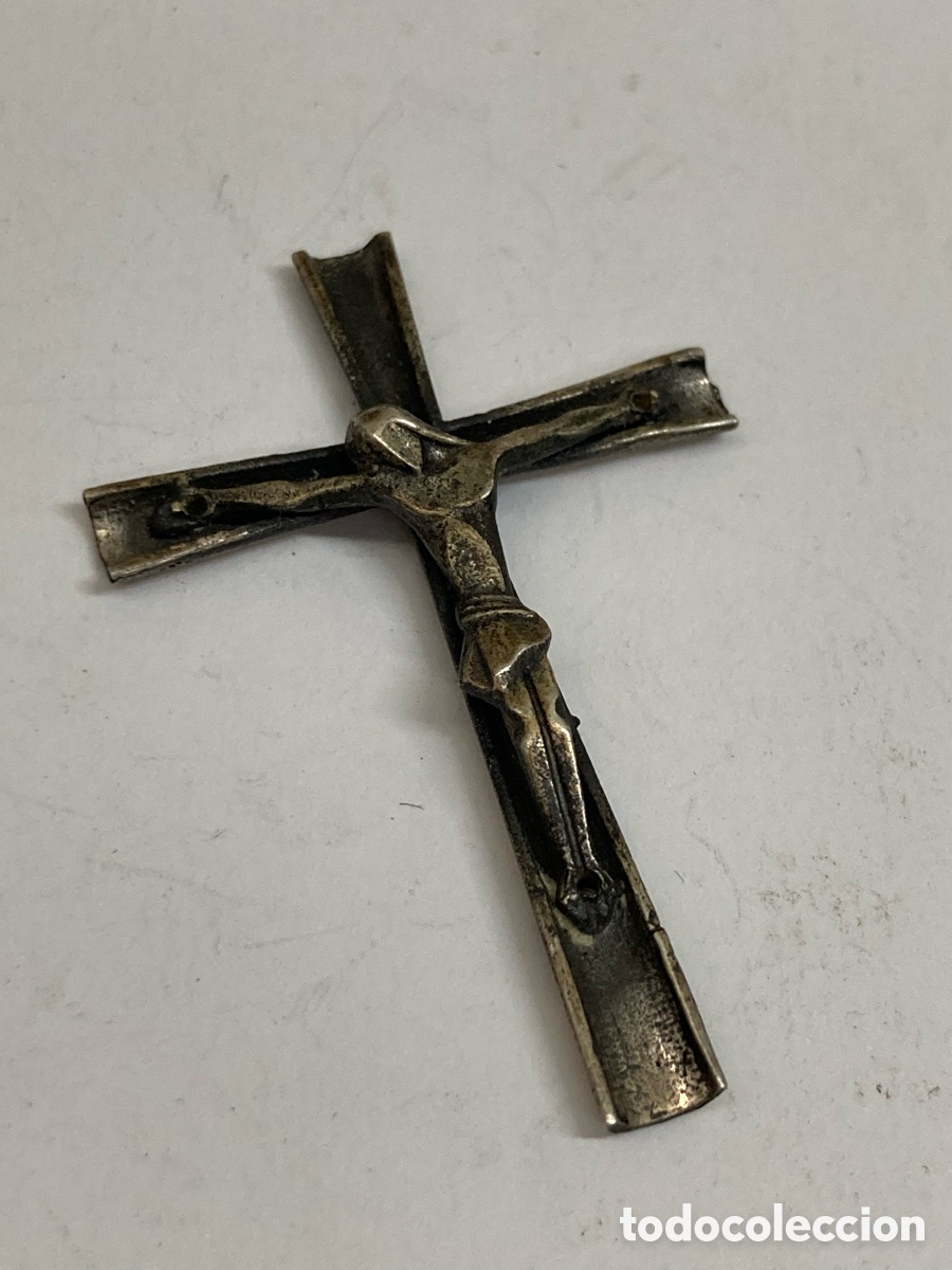 Antig&uuml;edades: Cruz de plata religiosa C338 - Foto 1
