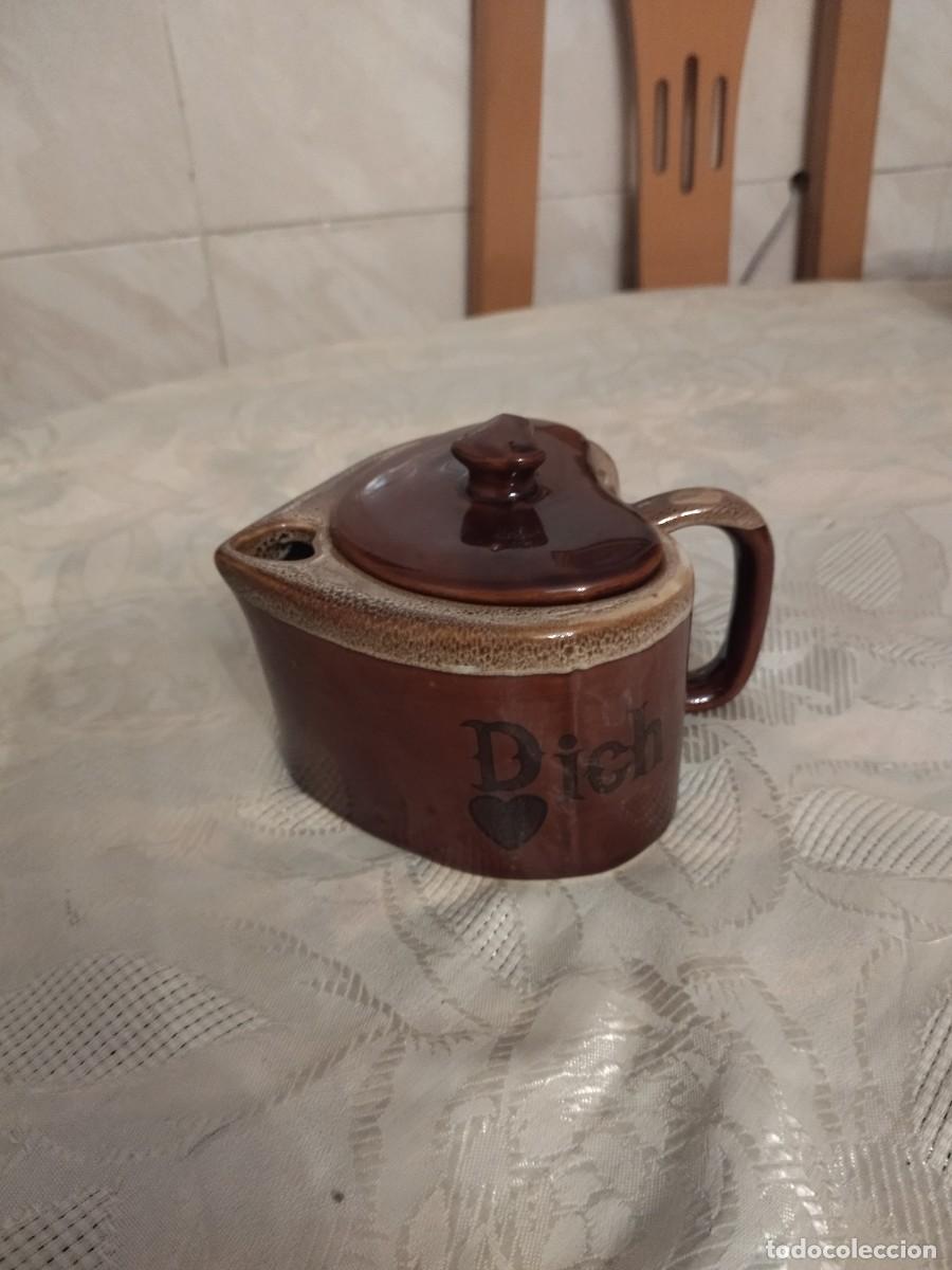 Antig&uuml;edades: Original tetera de cer&aacute;mica en forma de coraz&oacute;n, Vidriada, sin marca. - Foto 6