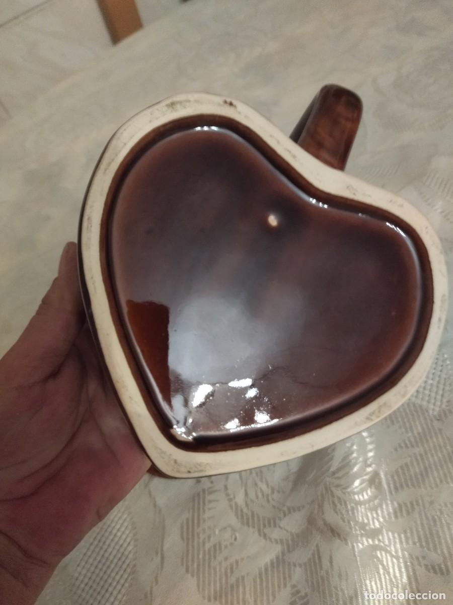 Antig&uuml;edades: Original tetera de cer&aacute;mica en forma de coraz&oacute;n, Vidriada, sin marca. - Foto 9