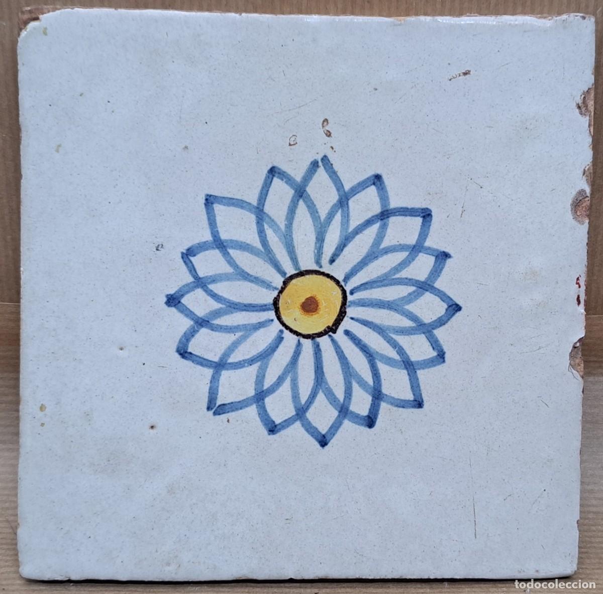 Antig&uuml;edades: Azulejo catal&aacute;n del siglo XIX - Foto 1