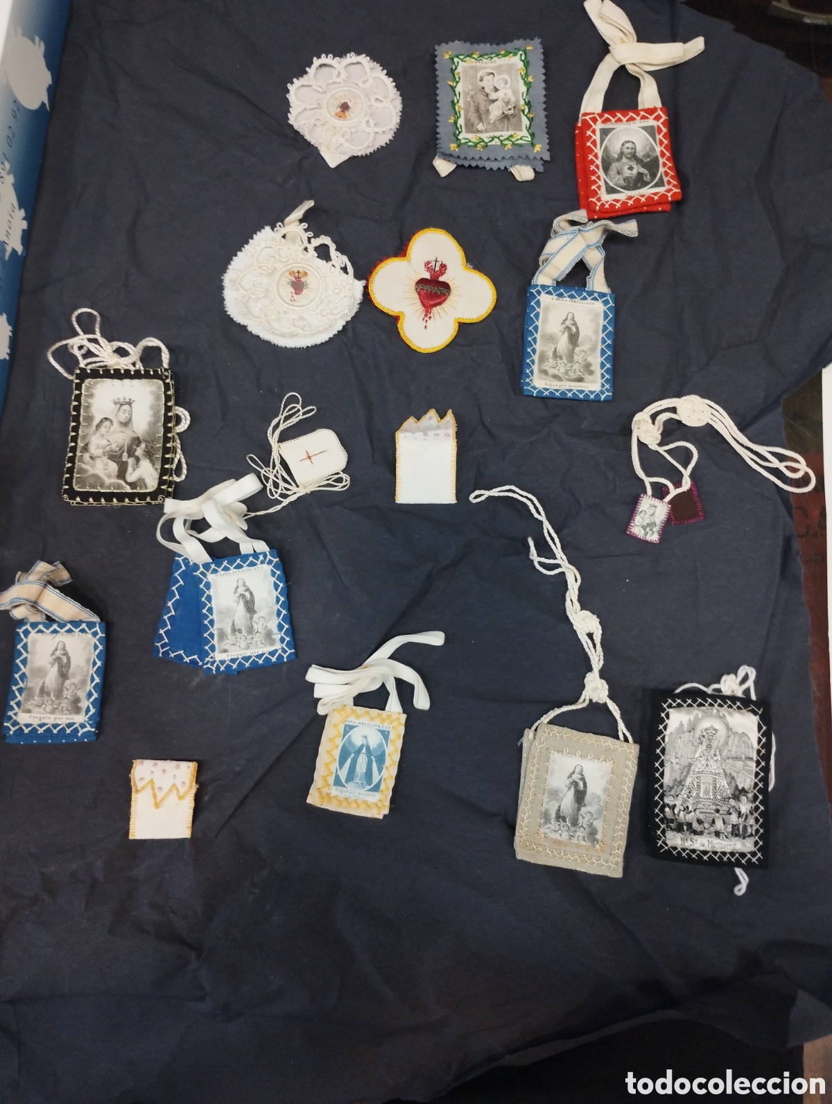 Antig&uuml;edades: Lote de 16 escapularios antiguos - Foto 1