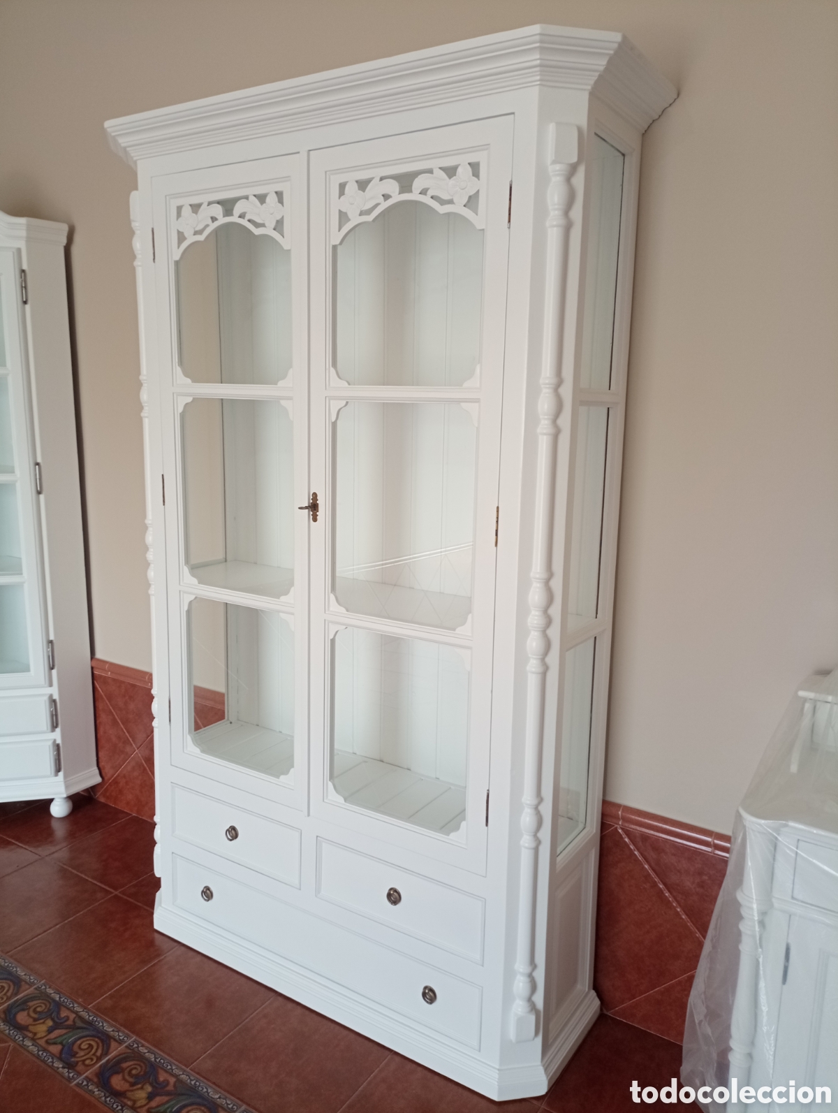 Antig&uuml;edades: Antigua Vitrina Lacada Blanco - Foto 3