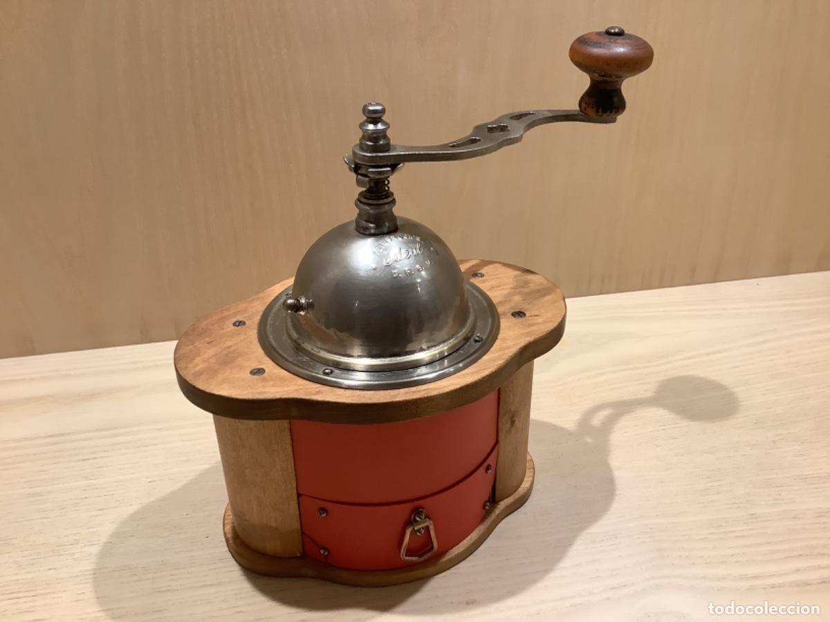 Oggetti Antichi: Molino de caf&eacute; , LEINBROK&rsquo;S &ldquo; Ideal &ldquo; D.R.G.M.