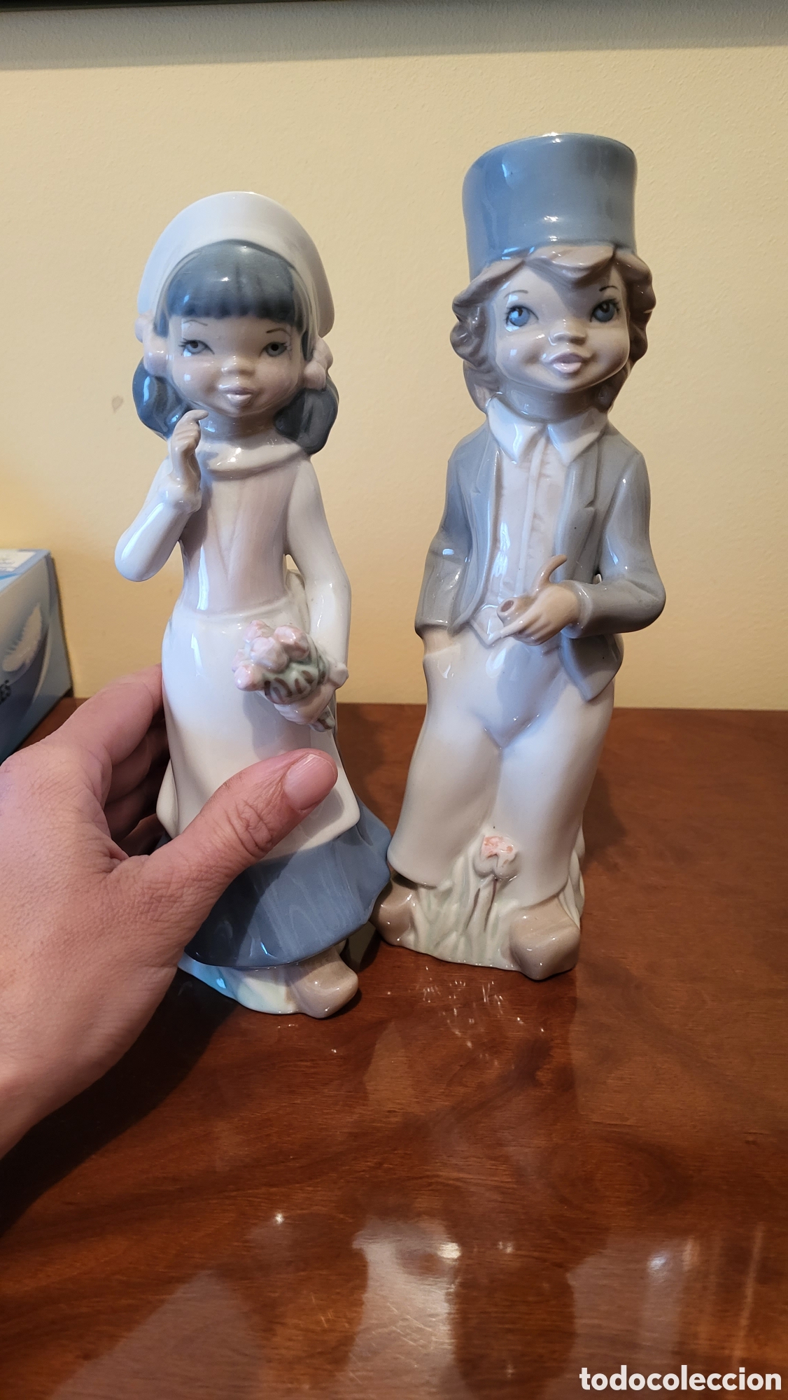 Antiguidades: Dos figuras de porcelana de Casades