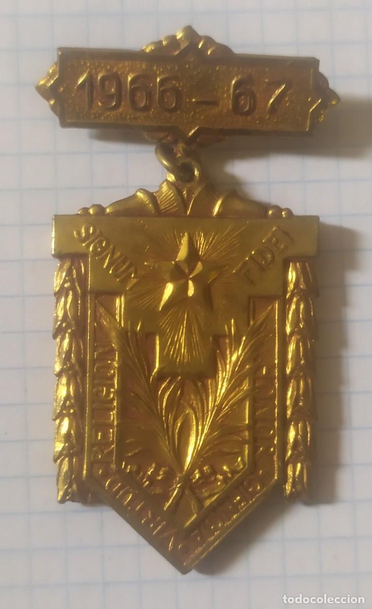 Antig&uuml;edades: Medalla religiosa, 1966-67 - Foto 1