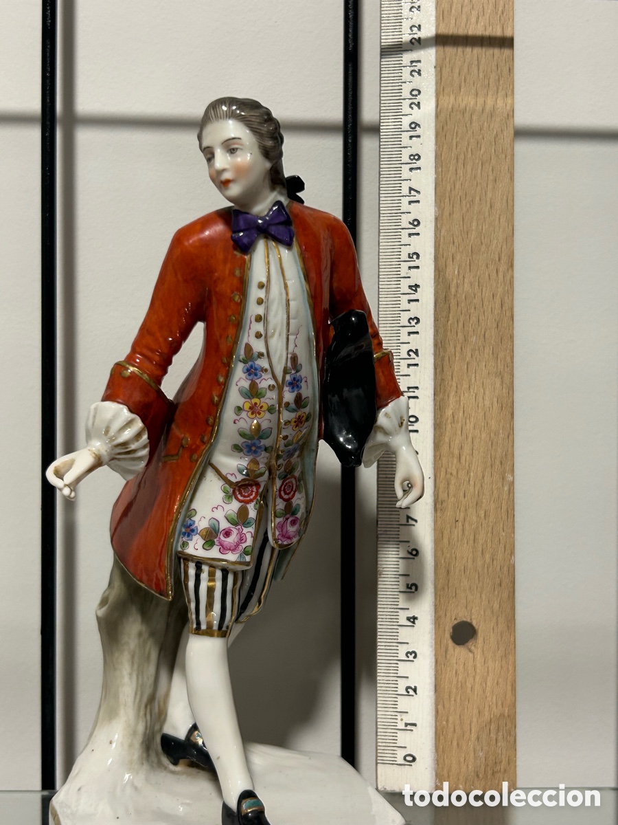Antig&uuml;edades: Figura capodimonte sigloXIX - Foto 1