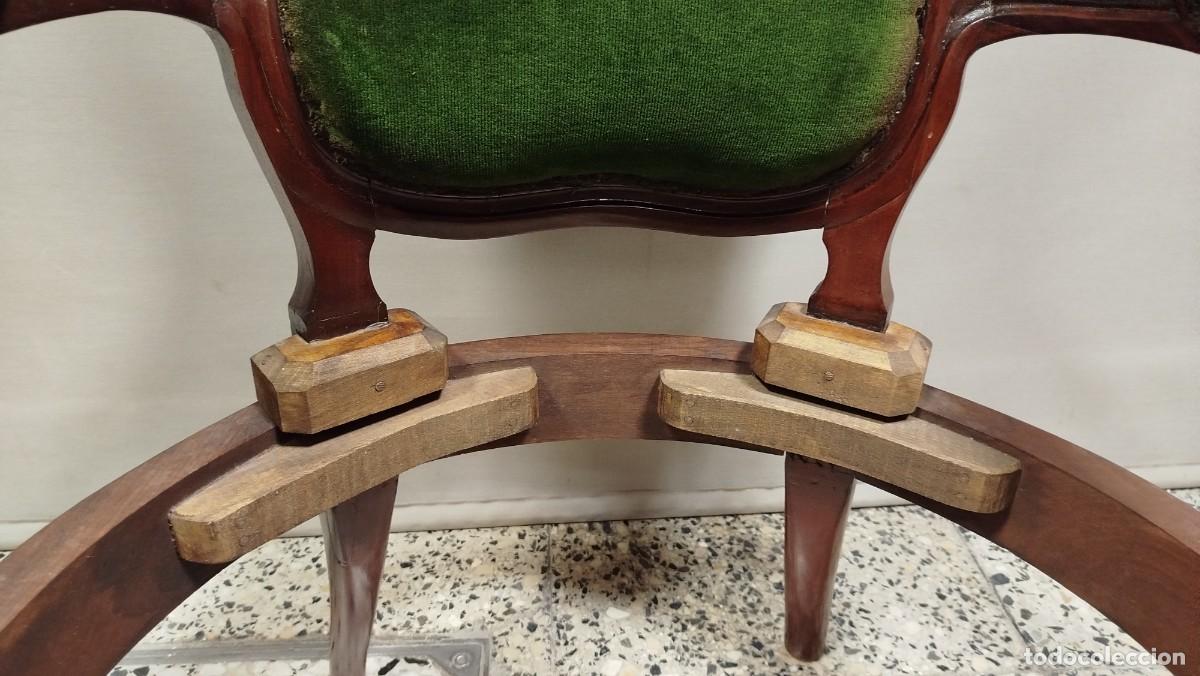 Antig&uuml;edades: BUTACA ISABELINA DE MADERA DE CAOBA - Foto 4