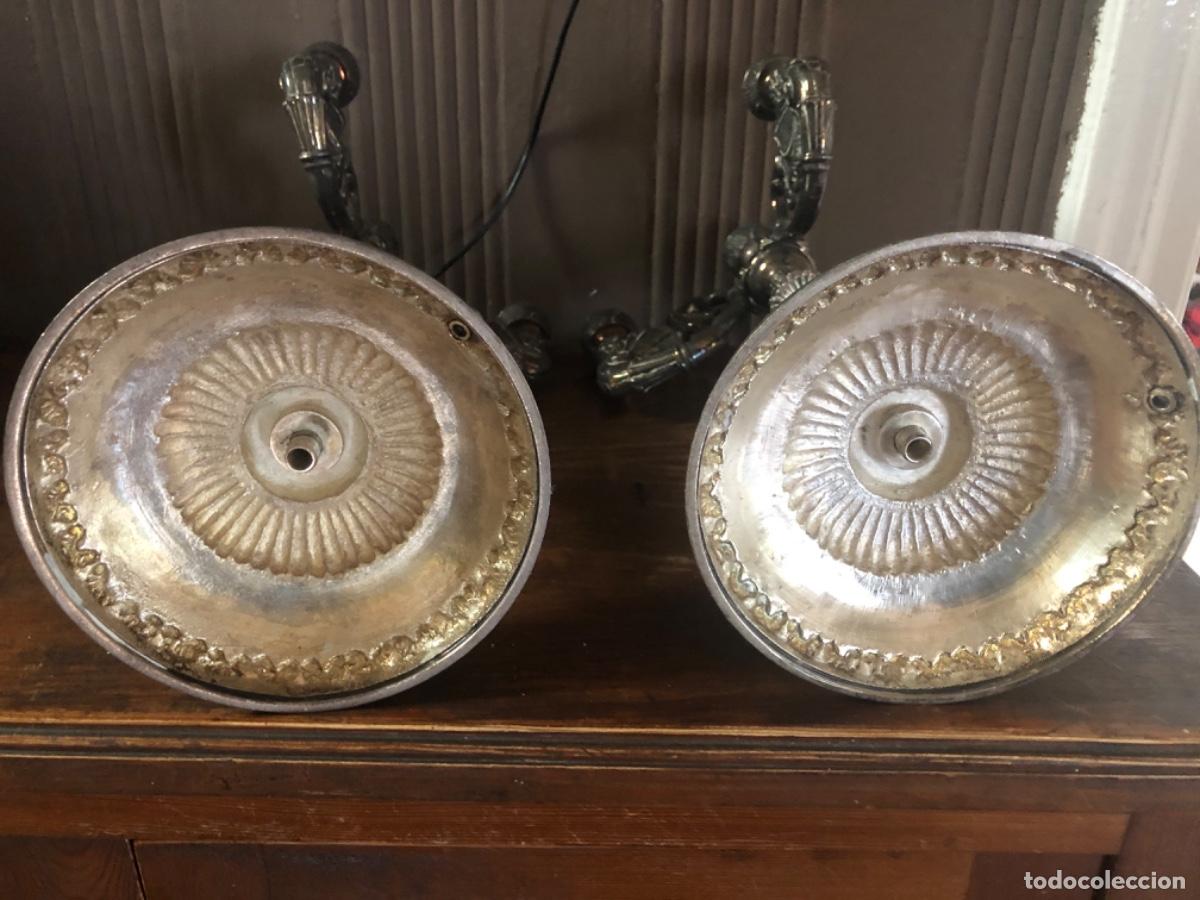 Antig&uuml;edades: Pareja de candelabros - Foto 3