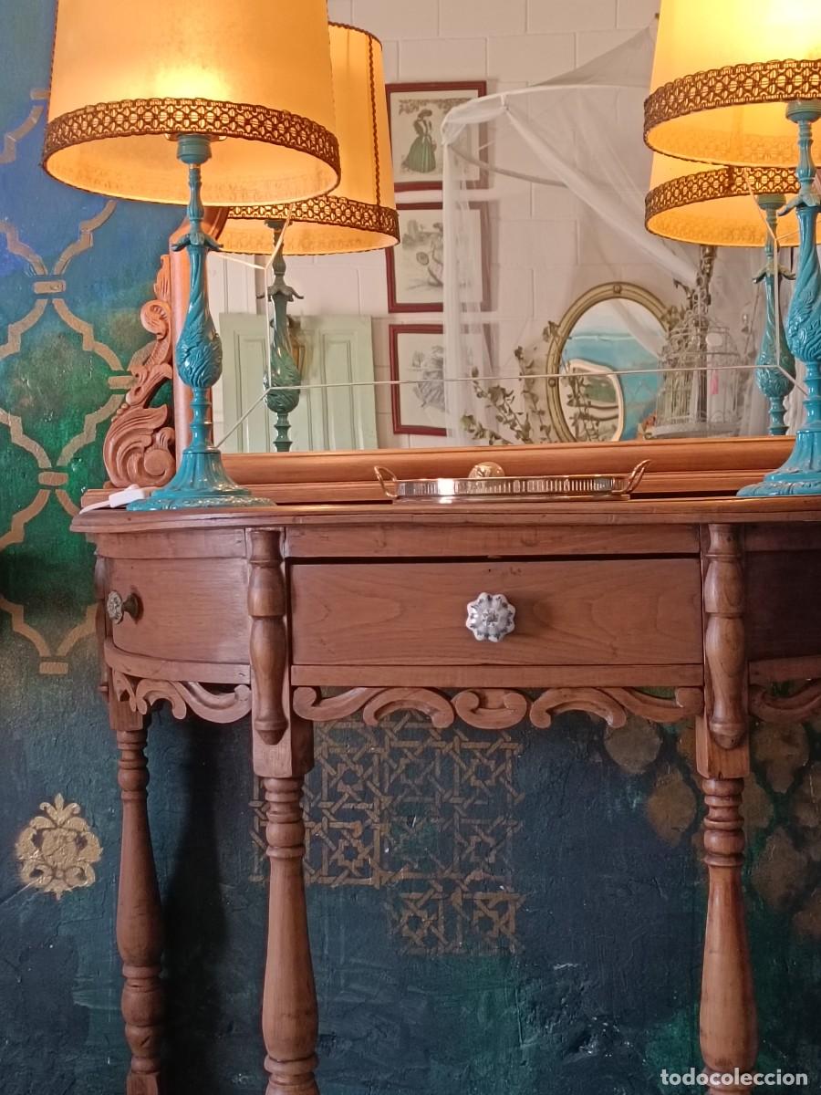Antig&uuml;edades: Mueble recibidor antiguo con espejo. - Foto 3