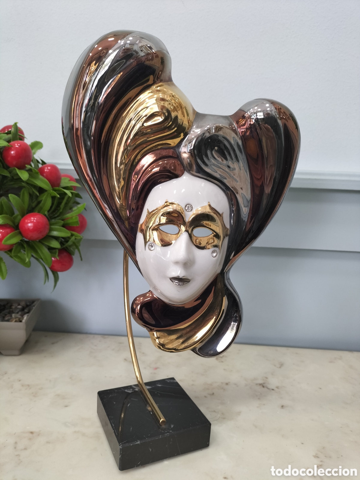 Antiguidades: Figura Mascara Galos 30cm