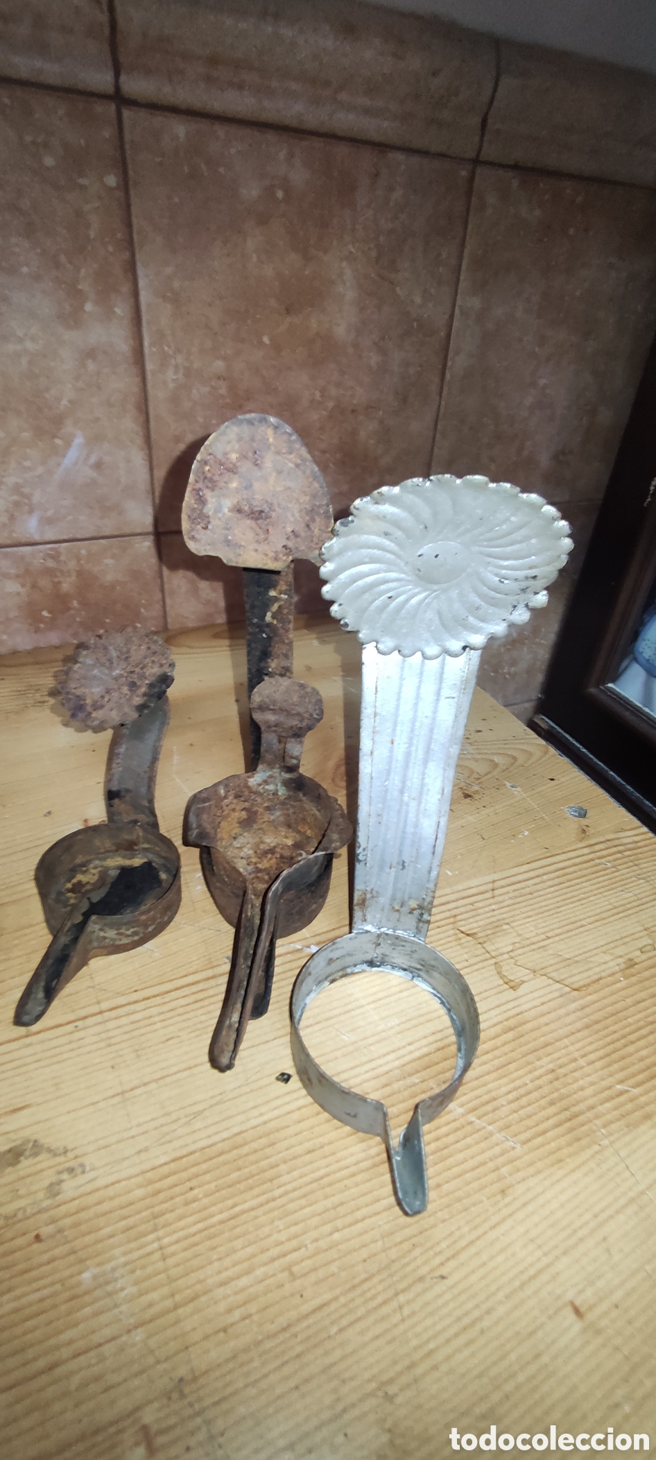 Antig&uuml;edades: Lote de candiles de aceite - Foto 3