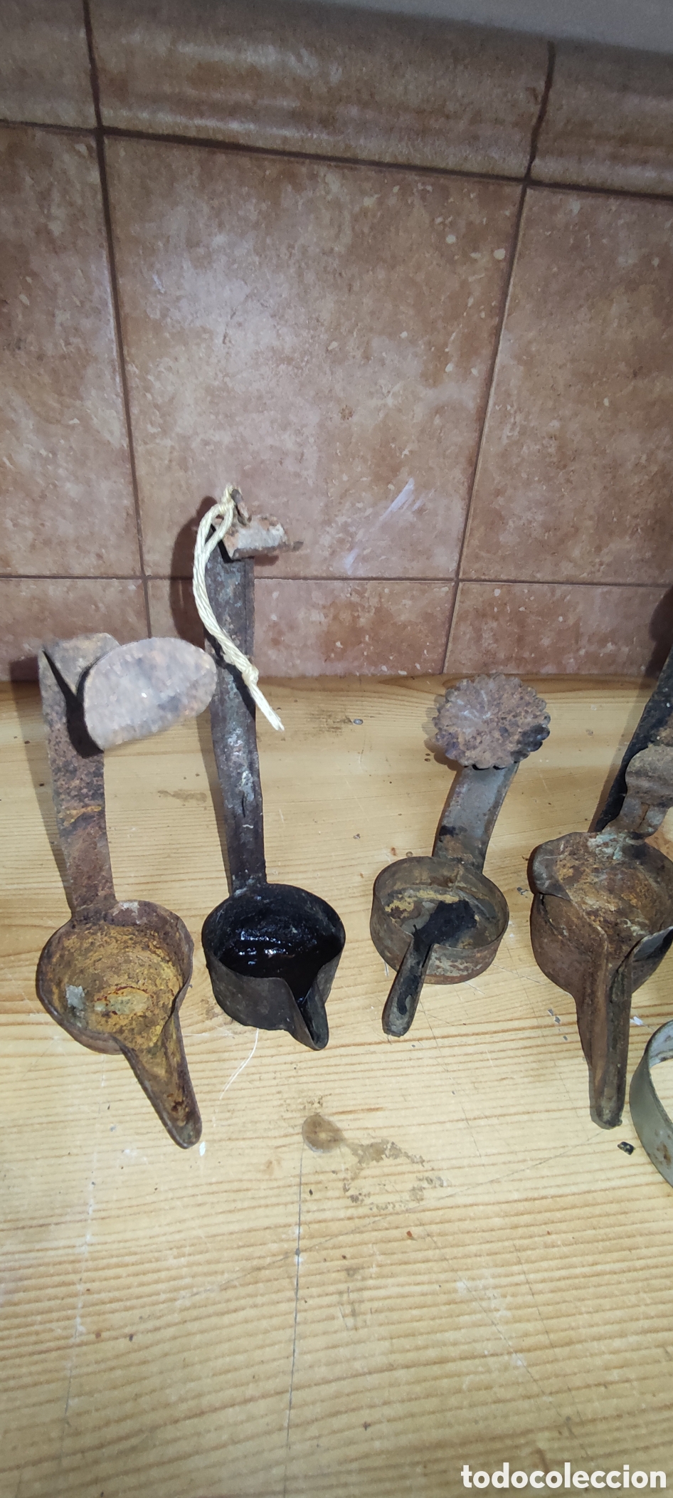 Antig&uuml;edades: Lote de candiles de aceite - Foto 4