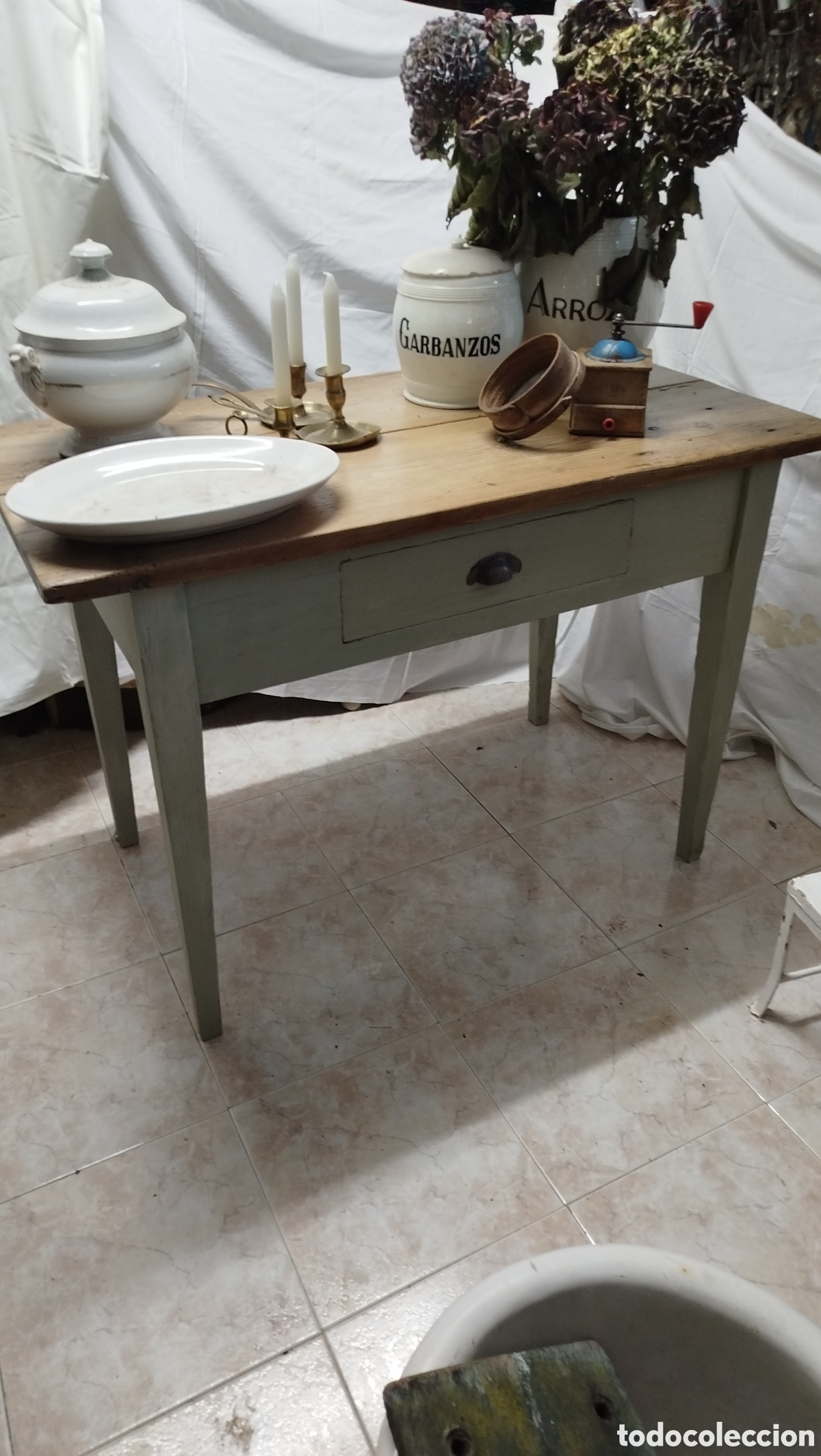 Antig&uuml;edades: Mesa tocinera de cocina - Foto 1