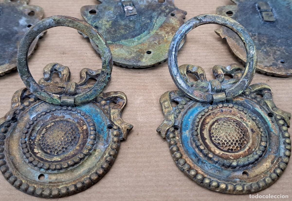 Antig&uuml;edades: LOTE DE 5 TIRADORES DE BRONCE - Foto 6
