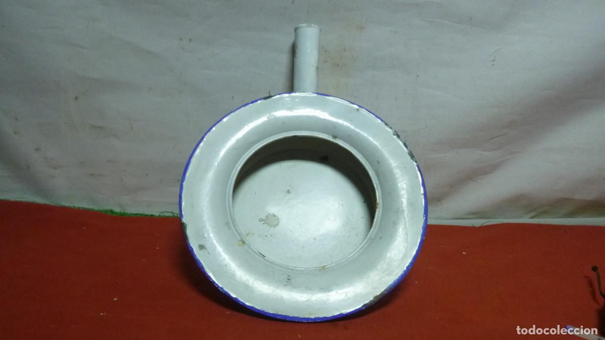 Antig&uuml;edades: MATERISL SANITARIO ESCUPITERA DE PORCELANA - Foto 1