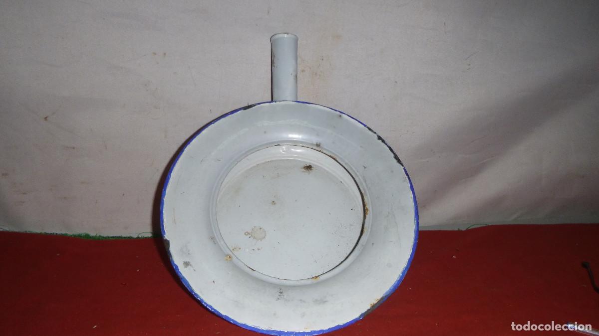 Antig&uuml;edades: MATERISL SANITARIO ESCUPITERA DE PORCELANA - Foto 2