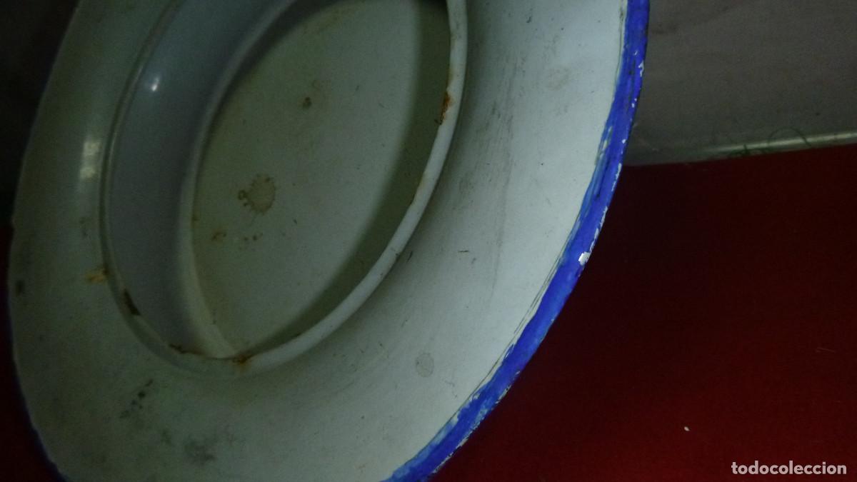 Antig&uuml;edades: MATERISL SANITARIO ESCUPITERA DE PORCELANA - Foto 3